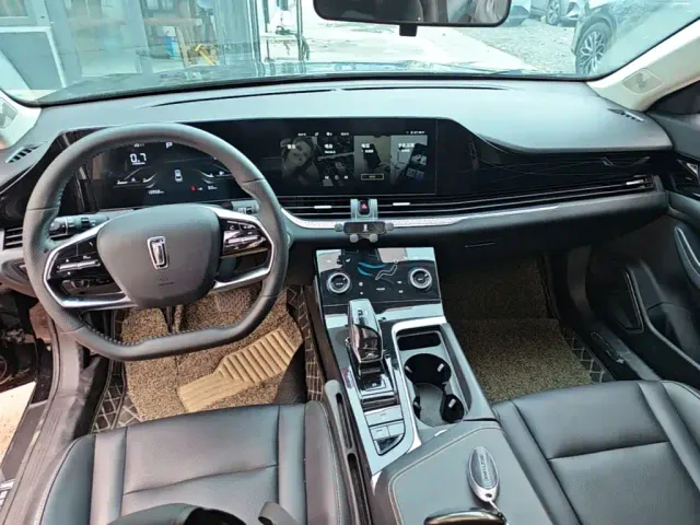 Bestune B70 — Фото автомобиля 9