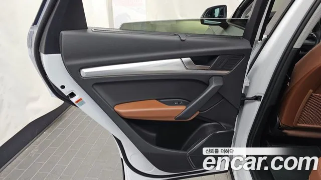 Audi Q5 FY — Фото автомобиля 14