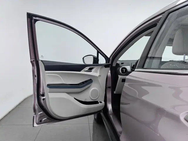 BYD Yuan Pro — Фото автомобиля 8