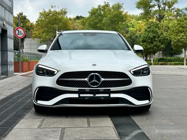 Mercedes-Benz C-Class — Фото автомобиля 2