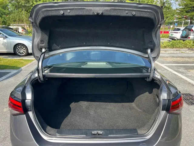 Nissan Sylphy — Фото автомобиля 9