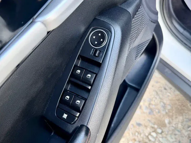 Kia Seltos — Фото автомобиля 17