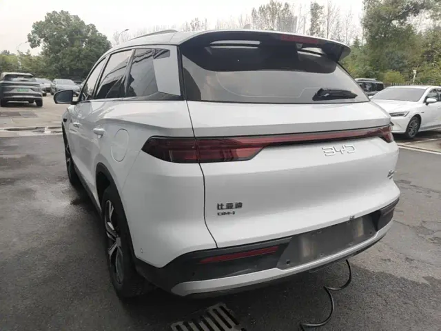 BYD Song Pro — Фото автомобиля 4