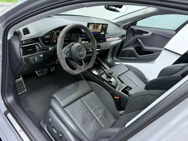 Audi RS 4 — Фото автомобиля 2