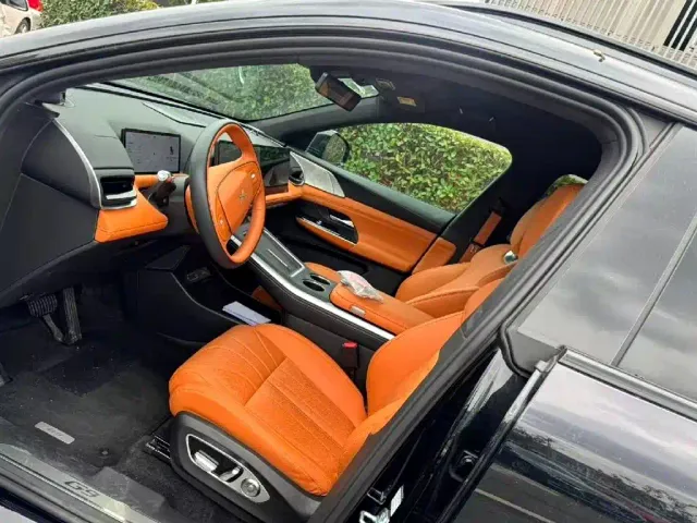 Xpeng G9 — Фото автомобиля 2