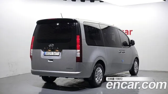 Hyundai Staria Staria Карго 5 мест — Фото автомобиля 2