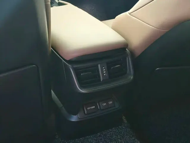 Lexus ES — Фото автомобиля 14