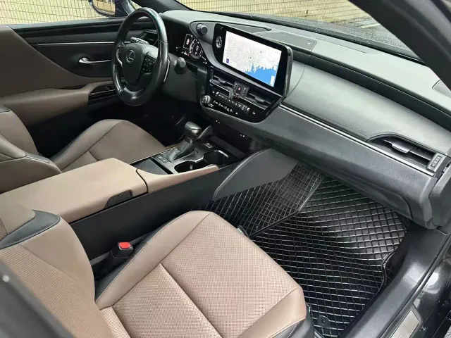 Lexus ES — Фото автомобиля 8