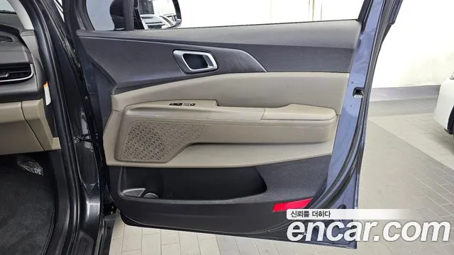 Kia Carnival 4th Gen — Фото автомобиля 14