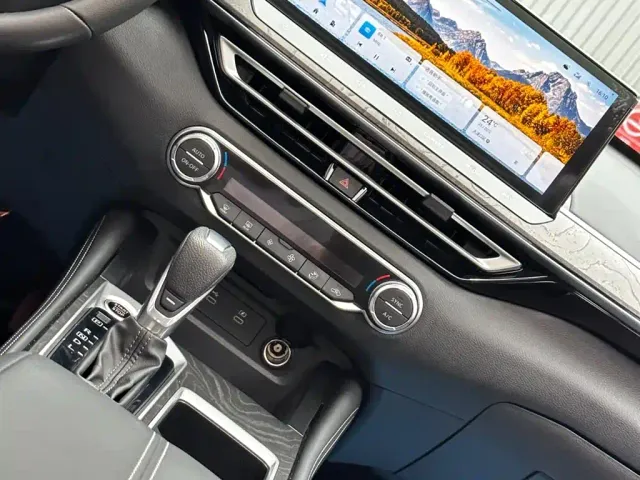 Nissan Teana — Фото автомобиля 22