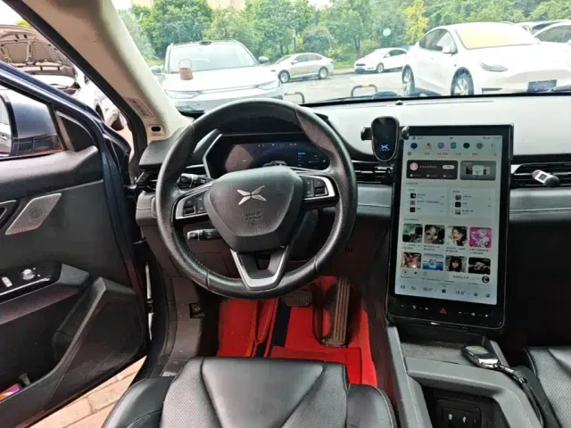 Xpeng G3 — Фото автомобиля 10