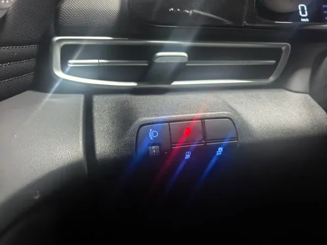 Hyundai Elantra — Фото автомобиля 19