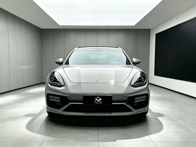 Porsche Panamera — Фото автомобиля 2