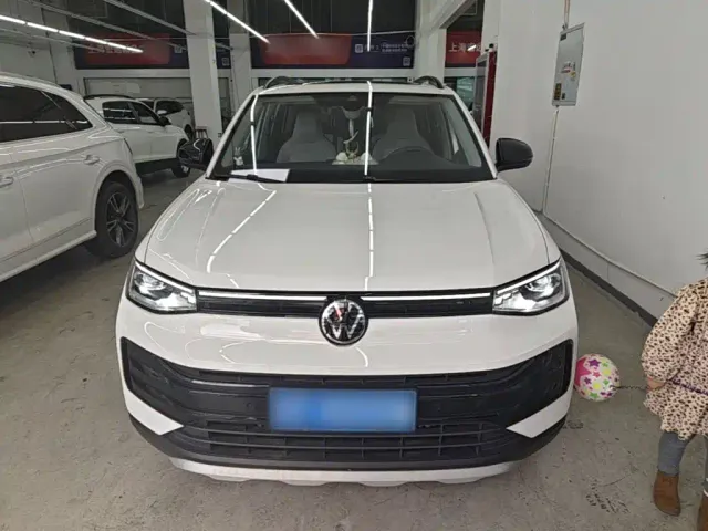 Volkswagen Tharu — Фото автомобиля 2