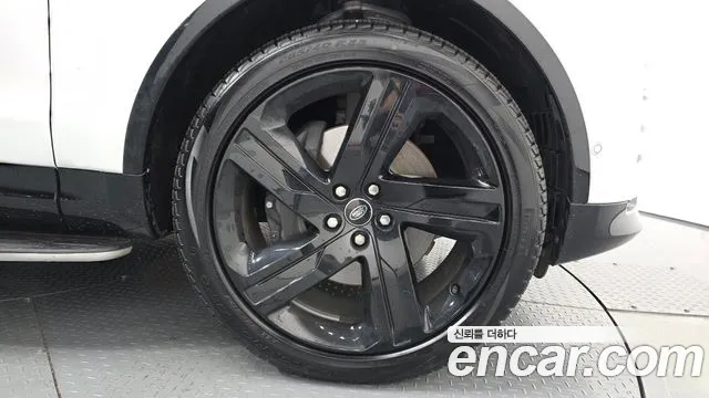 Land Rover Discovery — Фото автомобиля 5