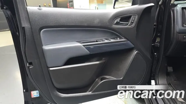 Chevrolet Colorado — Фото автомобиля 24