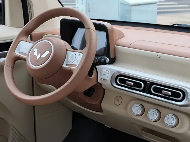 Wuling Hongguang Mini EV — Фото автомобиля 15