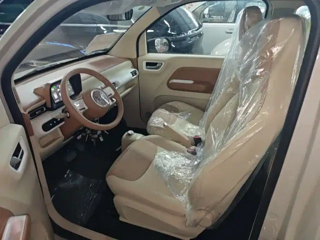 Wuling Hongguang Mini EV — Фото автомобиля 14