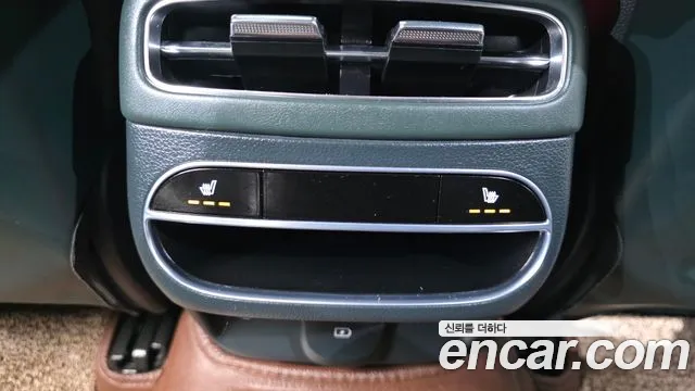 Genesis GV70 2.5T Бензин AWD — Фото автомобиля 18