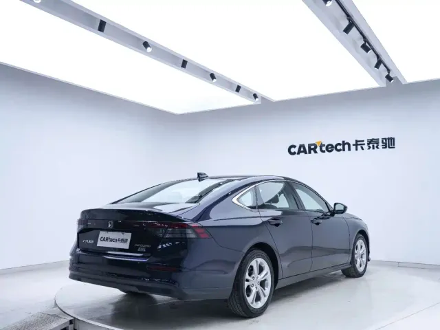 Honda Accord — Фото автомобиля 21