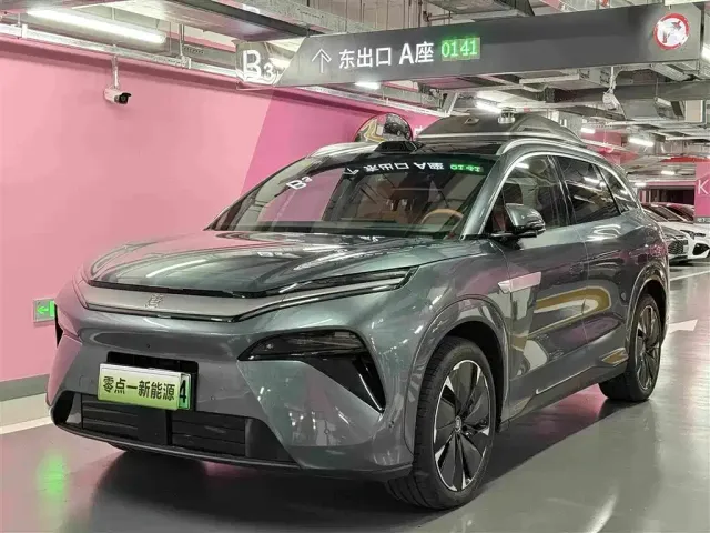 Фотография автомобиля — BYD Tang L