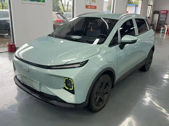 Фотография автомобиля — Geely Geometry E Firefly