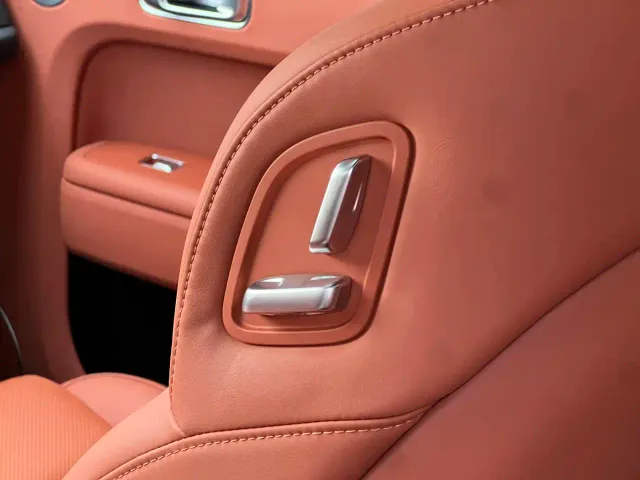 Li Auto L7 — Фото автомобиля 11