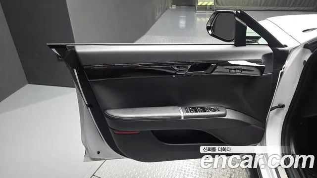 Hyundai Grandeur GN7 — Фото автомобиля 13