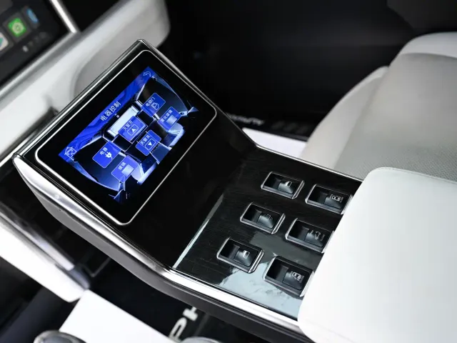 Toyota Alphard — Фото автомобиля 15