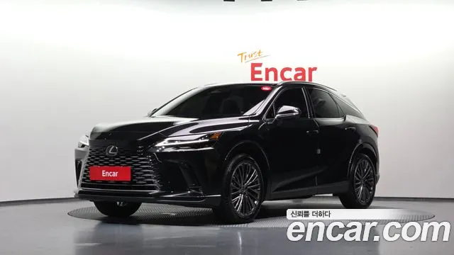 Фотография автомобиля — Lexus RX