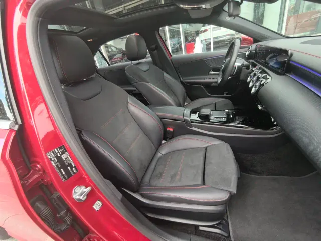 Mercedes-Benz A-Class — Фото автомобиля 19