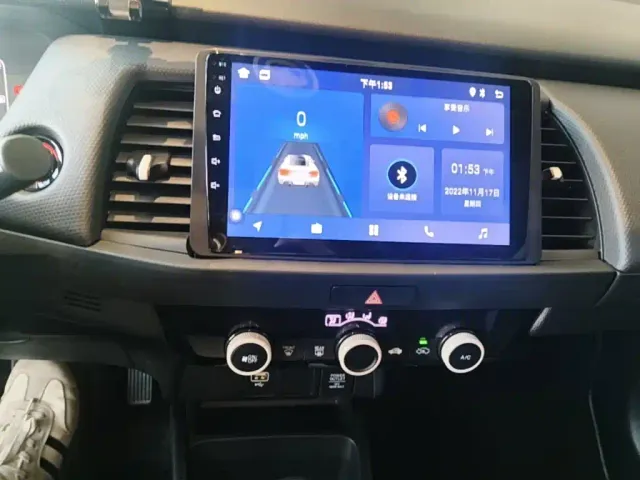 Honda Fit — Фото автомобиля 12