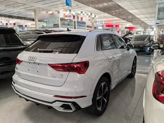 Audi Q3 — Фото автомобиля 6