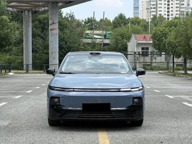 Leapmotor B01 — Фото автомобиля 2