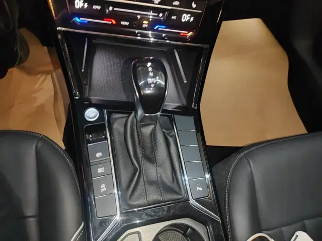 Volkswagen Passat — Фото автомобиля 13