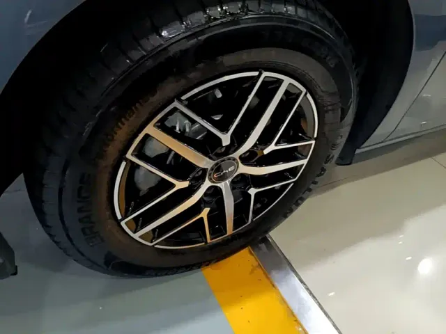 BYD Seal 05 DM-i — Фото автомобиля 20