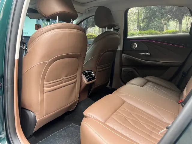 Chery Arrizo 8 — Фото автомобиля 6