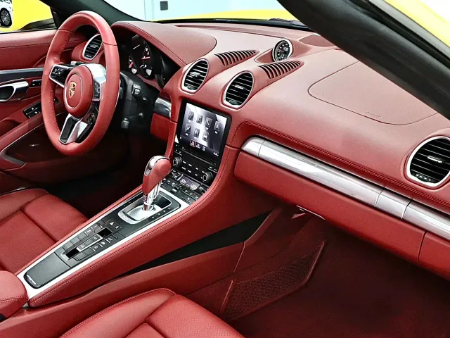 Porsche 718 — Фото автомобиля 13