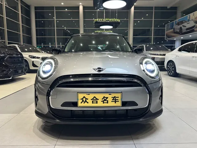 MINI Hatch — Фото автомобиля 2