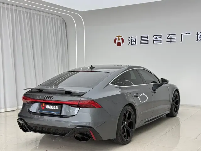 Audi A7 — Фото автомобиля 9