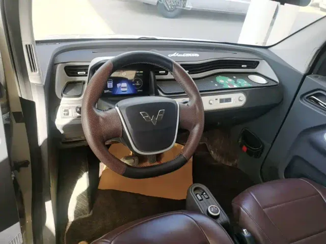 Wuling Hongguang Mini EV — Фото автомобиля 9