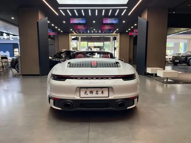 Porsche 911 — Фото автомобиля 19