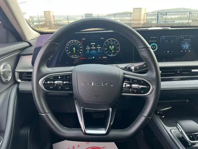 Chery Arrizo 8 — Фото автомобиля 12