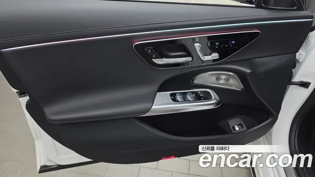 Mercedes-Benz E-Class — Фото автомобиля 7