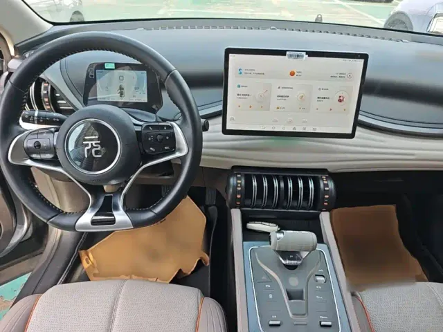 BYD Yuan PLUS — Фото автомобиля 9