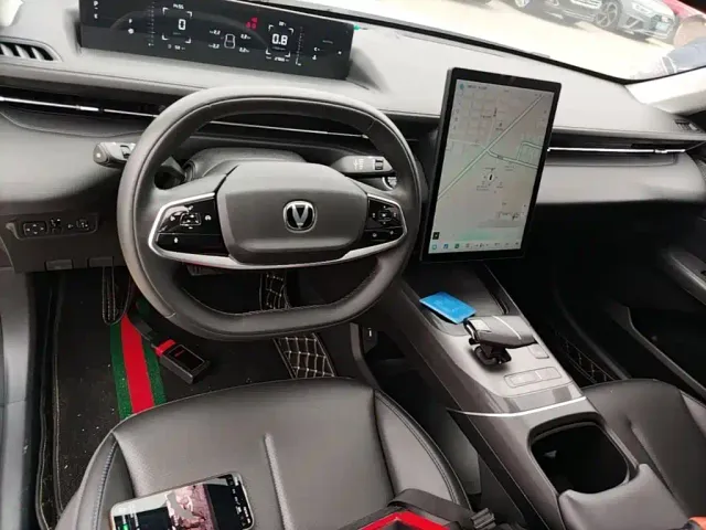 Changan Lamore — Фото автомобиля 9