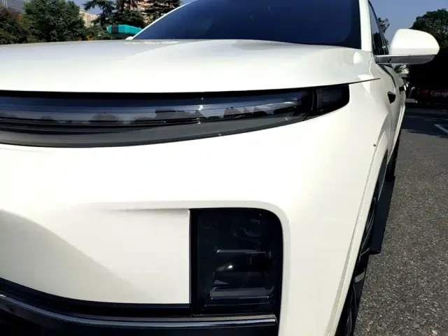 Li Auto L7 — Фото автомобиля 23