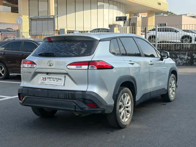 Toyota Frontlander — Фото автомобиля 6