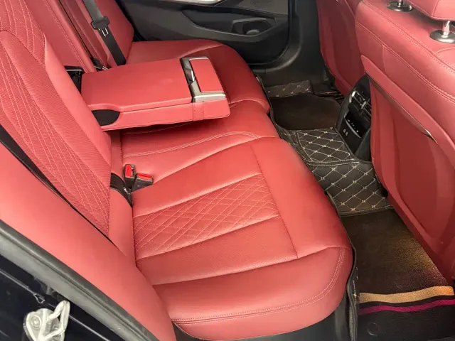 BMW i3 — Фото автомобиля 12