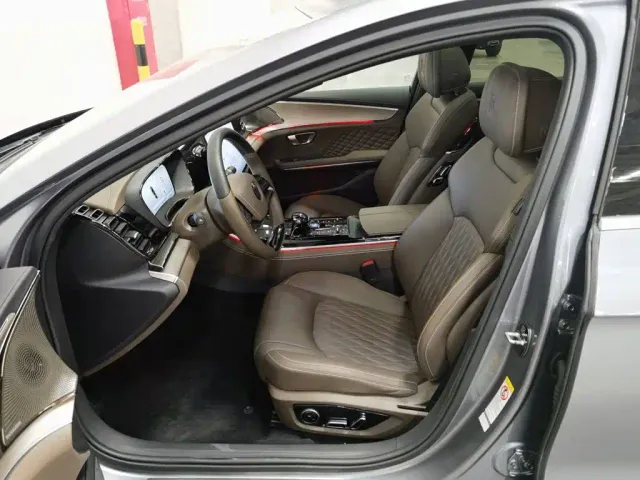 BYD Han — Фото автомобиля 10